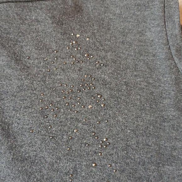 Venus size Large charcoal gray workout top *excellent condition* - Picture 7 of 10